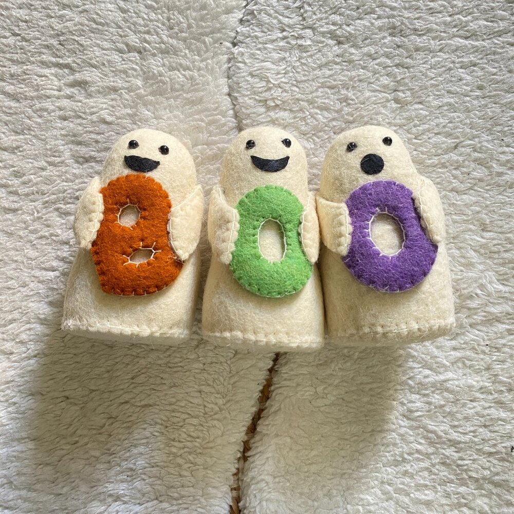 Halloween “Toil & Trouble” Wool Felt Ghost Trio – BOO Decor – Set of 3